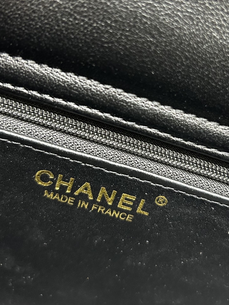 Ch**el wallet purse